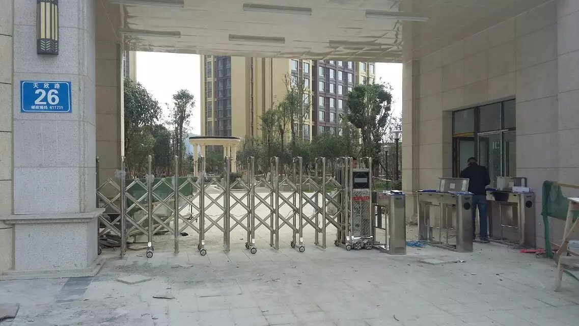 伊春伊春成都市摆闸